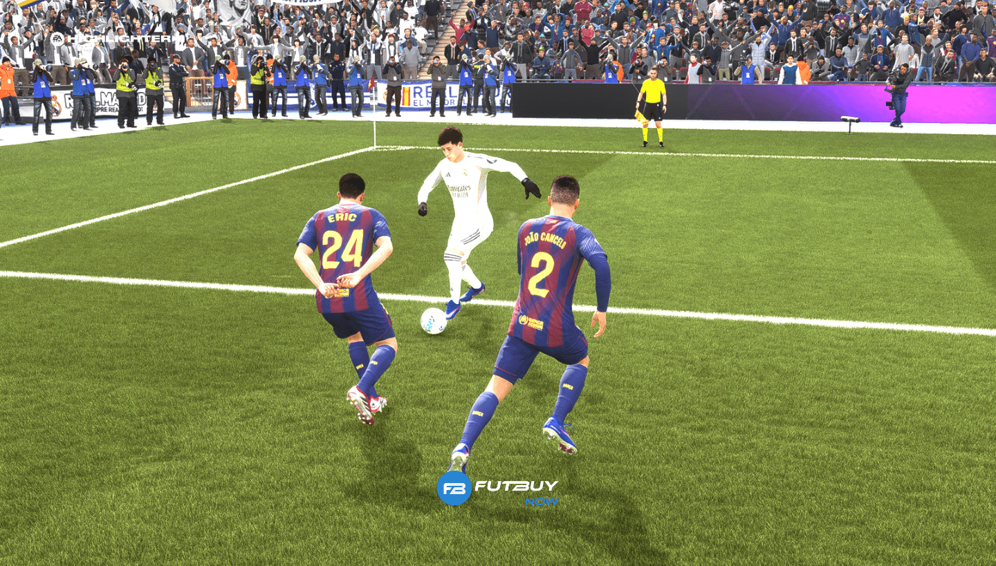 Imagen del artículo Cómo llamar segundo jugador EA FC 26 (doblar marcación con R1) en el blog de FutBuyNow sobre EA Sports FC 26 Imagen del artículo Cómo llamar segundo jugador EA FC 26 (doblar marcación con R1) en el blog de FutBuyNow sobre EA Sports FC 26